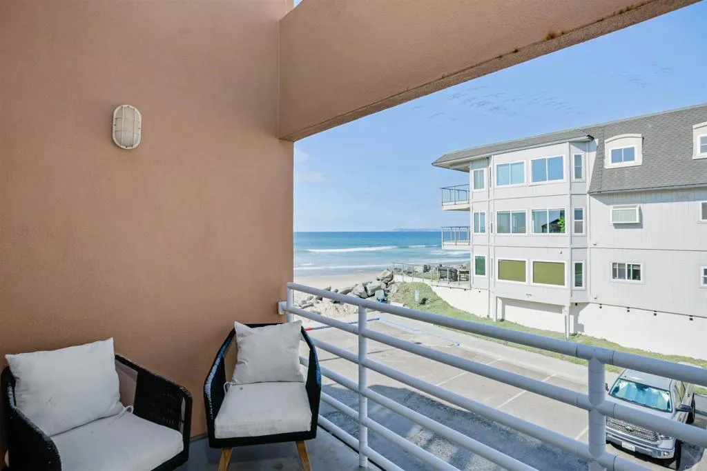 https://cdn.realtyfeed.com/cdn/127/306767743/d6555dd4bd18afe4db15c45e8e716ce9.webp