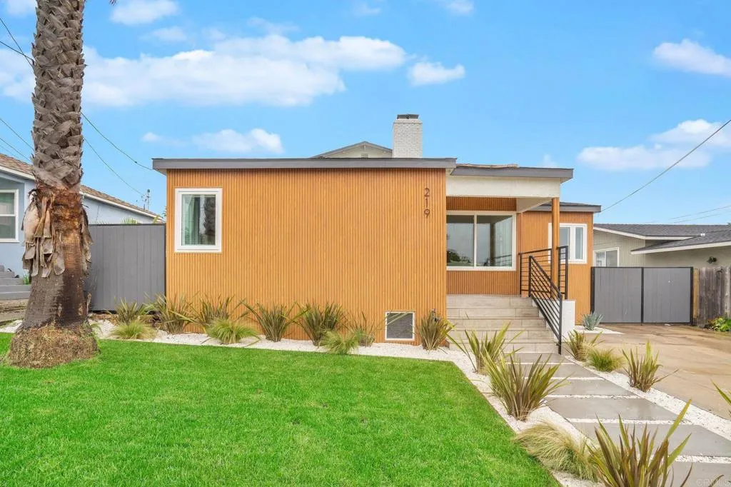 219 W Acacia Ave, El Segundo, CA 90245 - Photo 5 of 31, El Segundo, CA