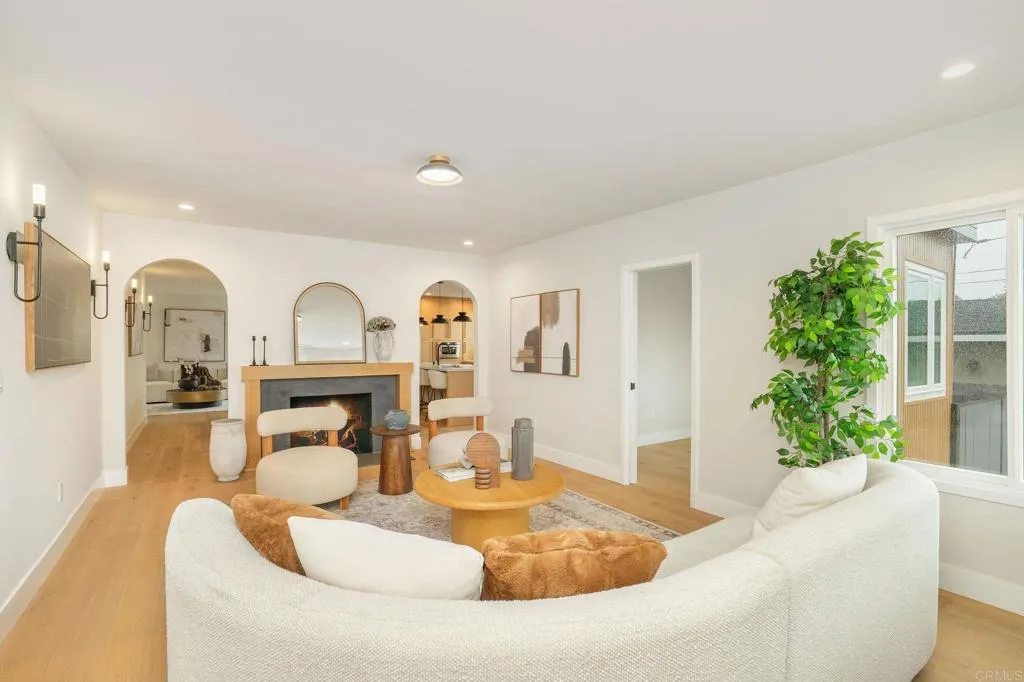219 W Acacia Ave, El Segundo, CA 90245 - Photo 2 of 31, El Segundo, CA