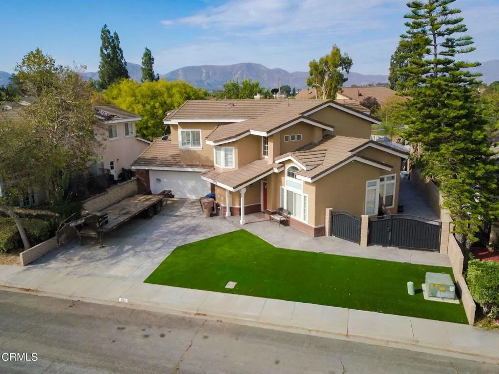 984 Meadowlark Drive
