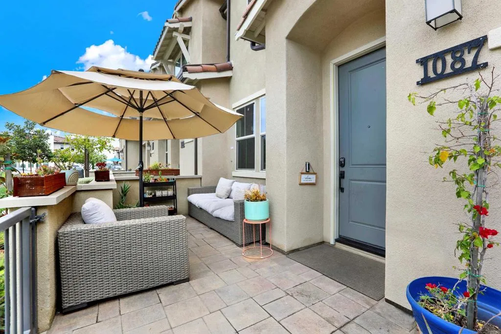 Vista, CA 92084