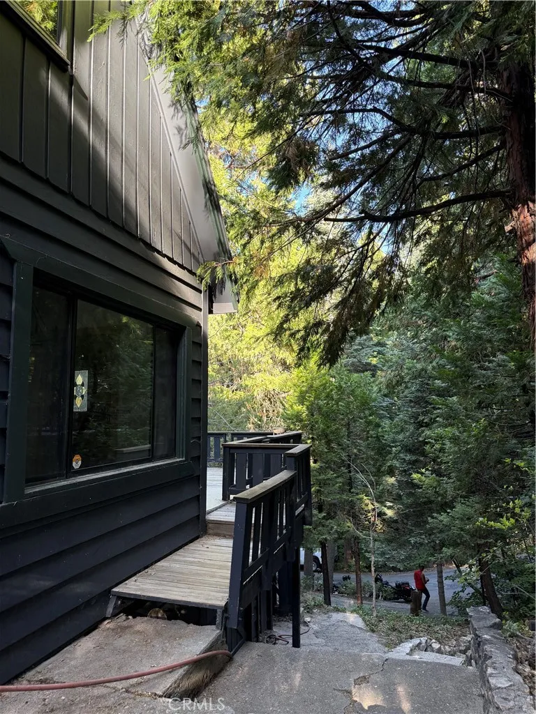 380 Dolly Varden, Lake Arrowhead, CA 92352 - Photo 2 of 16, Lake Arrowhead, CA