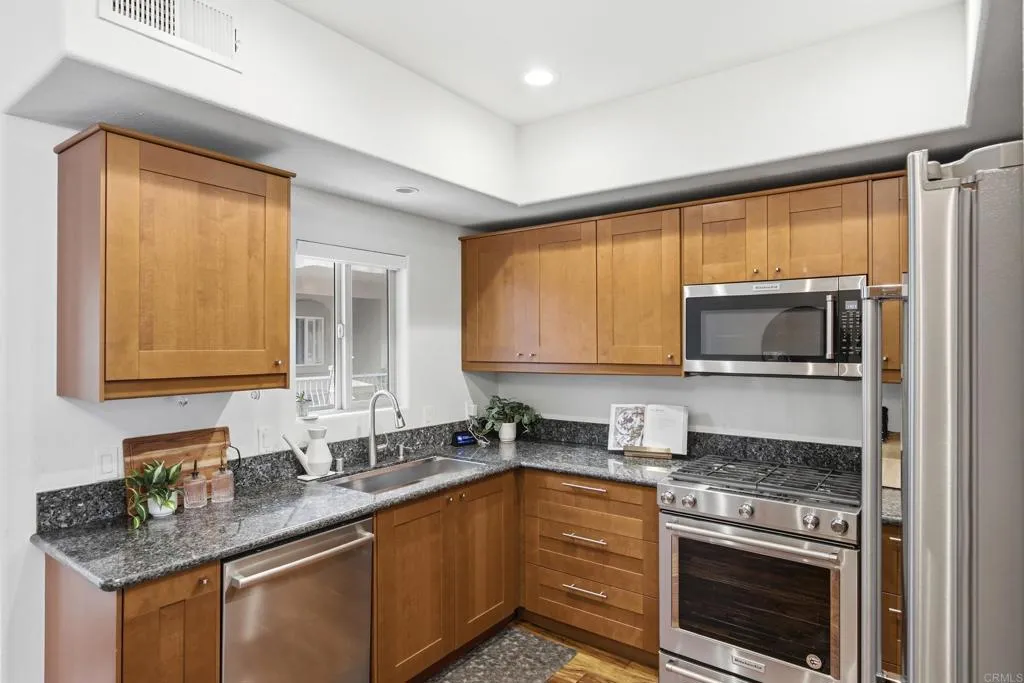 Photo #10: PTP2605305 Listing: Photo #10