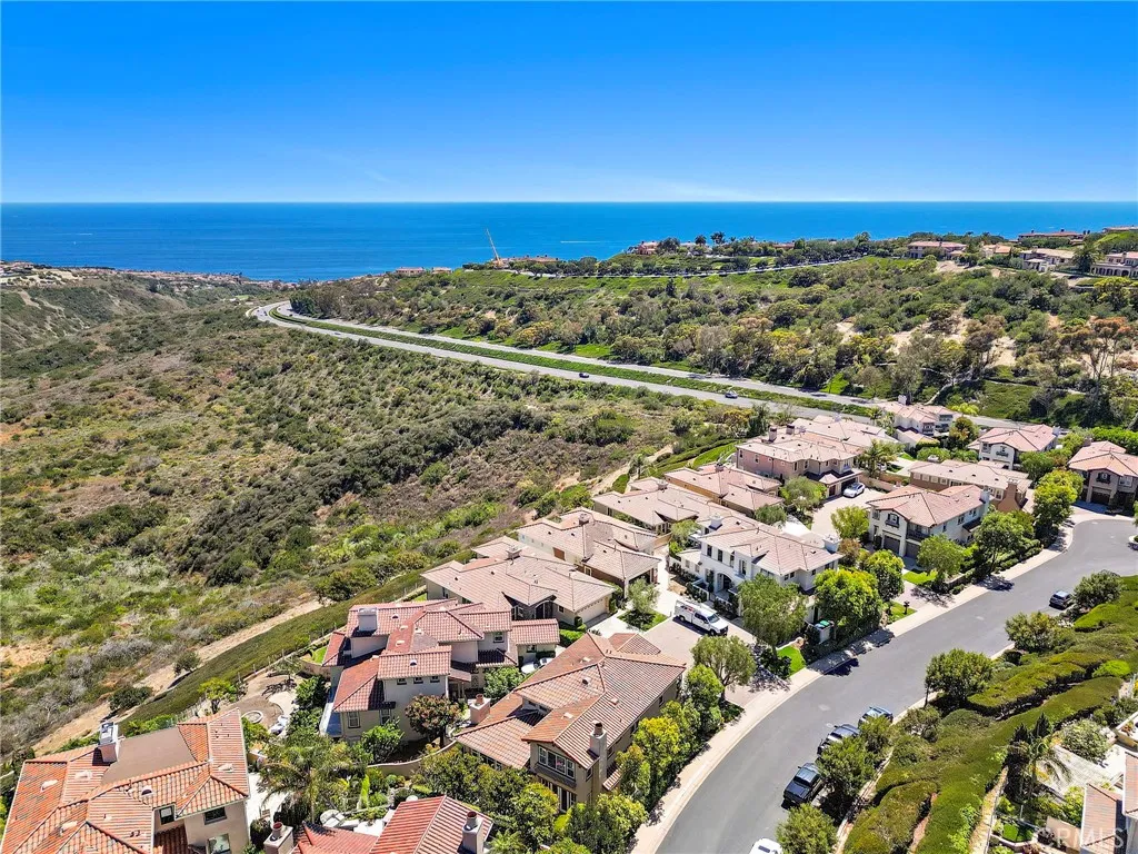 42 Tidal Surf, Newport Coast, CA 92657 - Photo 2 of 33, Newport Coast, CA