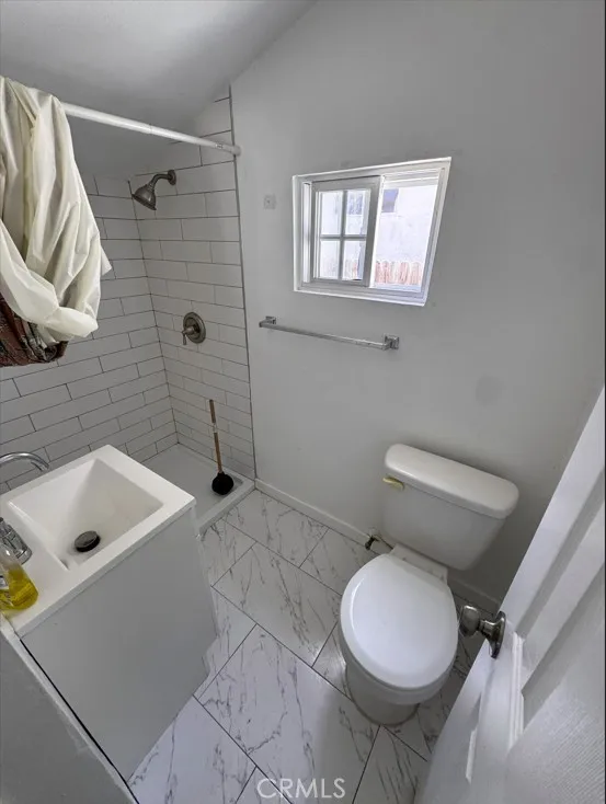 563 W 12th Street, San Pedro, CA 90731 - Photo 4 of 5, San Pedro, CA
