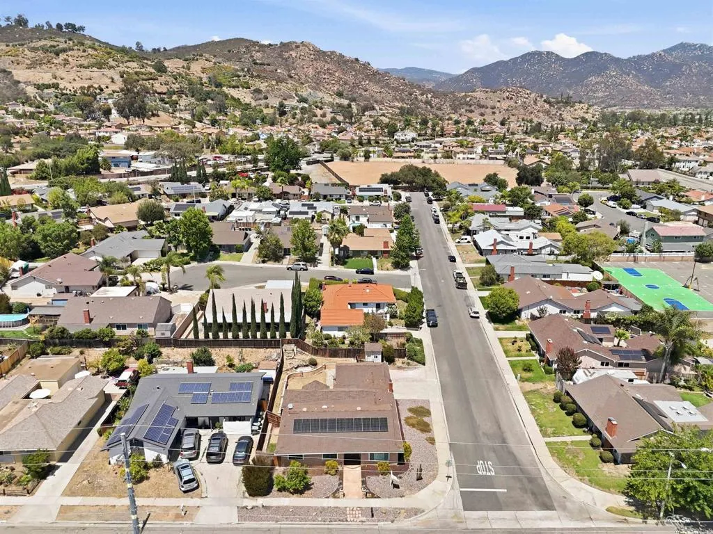 https://cdn.realtyfeed.com/cdn/127/306767836/0fdedccf1fabf31abc9f644e9982a361.webp