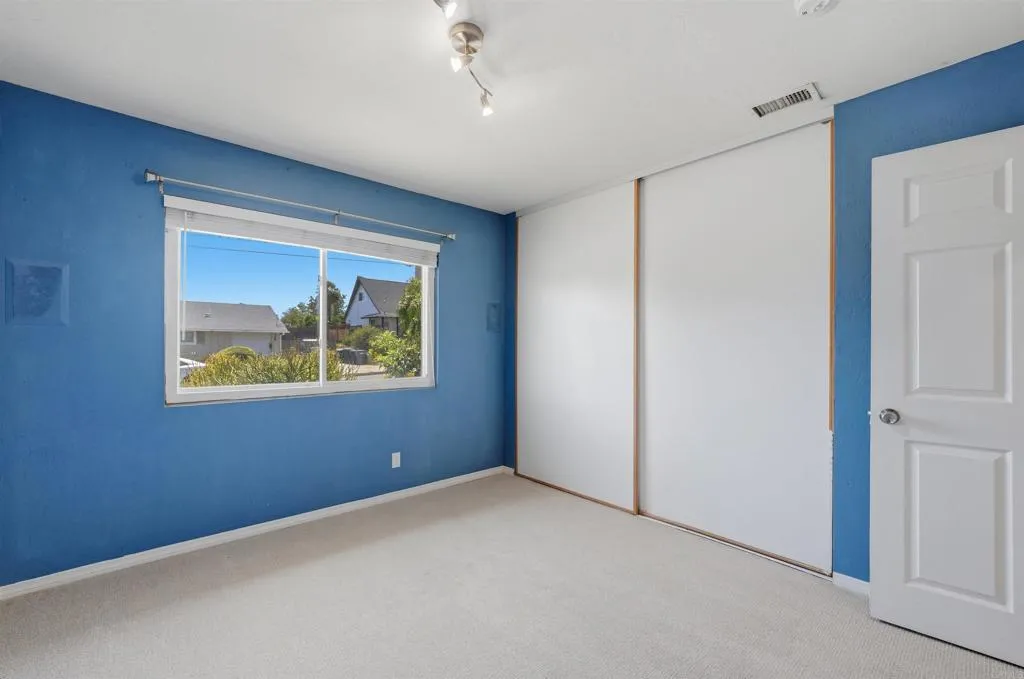 https://cdn.realtyfeed.com/cdn/127/306767836/4ac1e527b79790e8080ad976a6f01414.webp