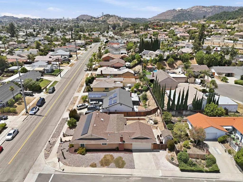 https://cdn.realtyfeed.com/cdn/127/306767836/70653ef7ad745ea871f083c6d074a593.webp