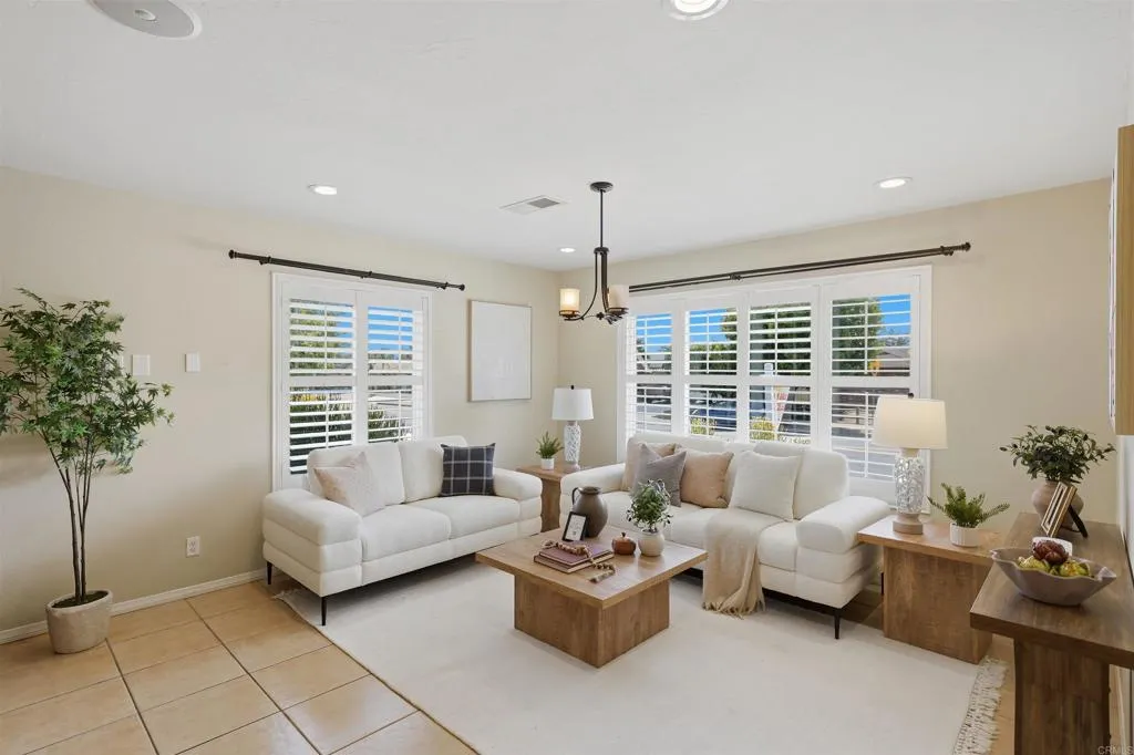 https://cdn.realtyfeed.com/cdn/127/306767836/a3a3320dc8407e39384af5b6bd423ada.webp