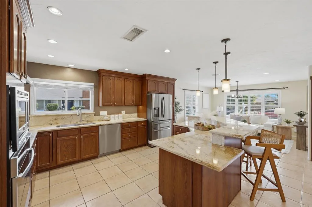 https://cdn.realtyfeed.com/cdn/127/306767836/f48828371a9db9b829b796ef9c61ec05.webp