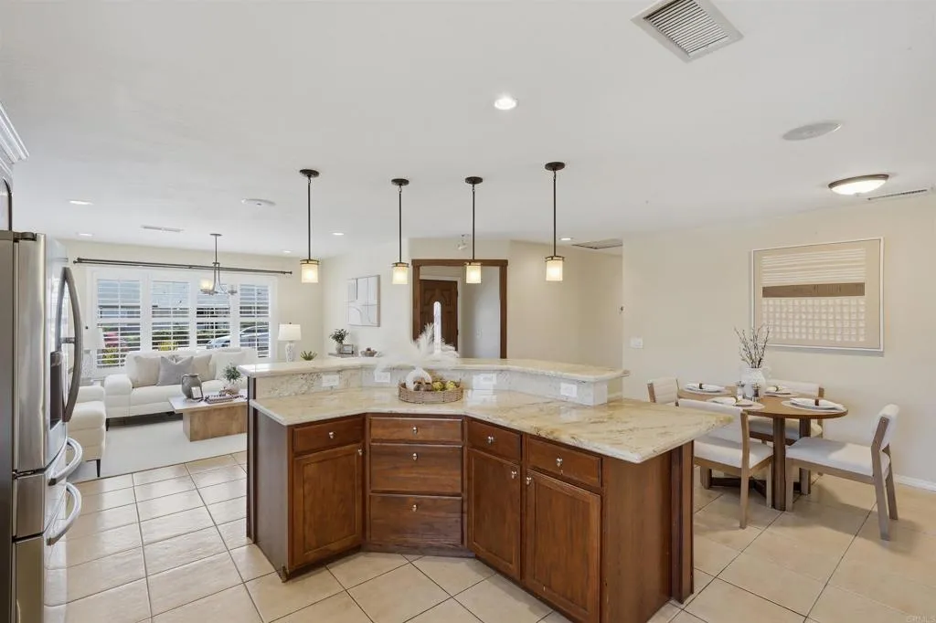 https://cdn.realtyfeed.com/cdn/127/306767836/fe906b857c4b176adc64b7b3f20ad52c.webp