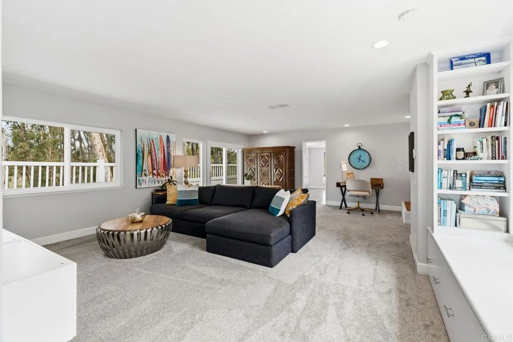 https://cdn.realtyfeed.com/cdn/127/306767850/d55044ee9023a302e3ce5c5bd4014e89.webp