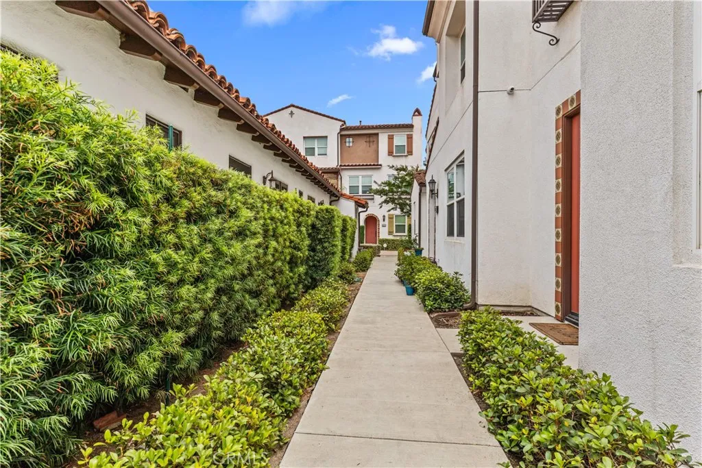 436 W Duarte Road Unit A, Monrovia, CA 91016 - Photo 5 of 50, Monrovia, CA