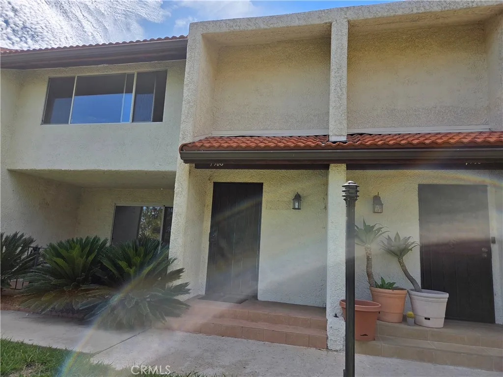 7908 Via Magdalena, Burbank, CA 91504 - Photo 2 of 42, Burbank, CA