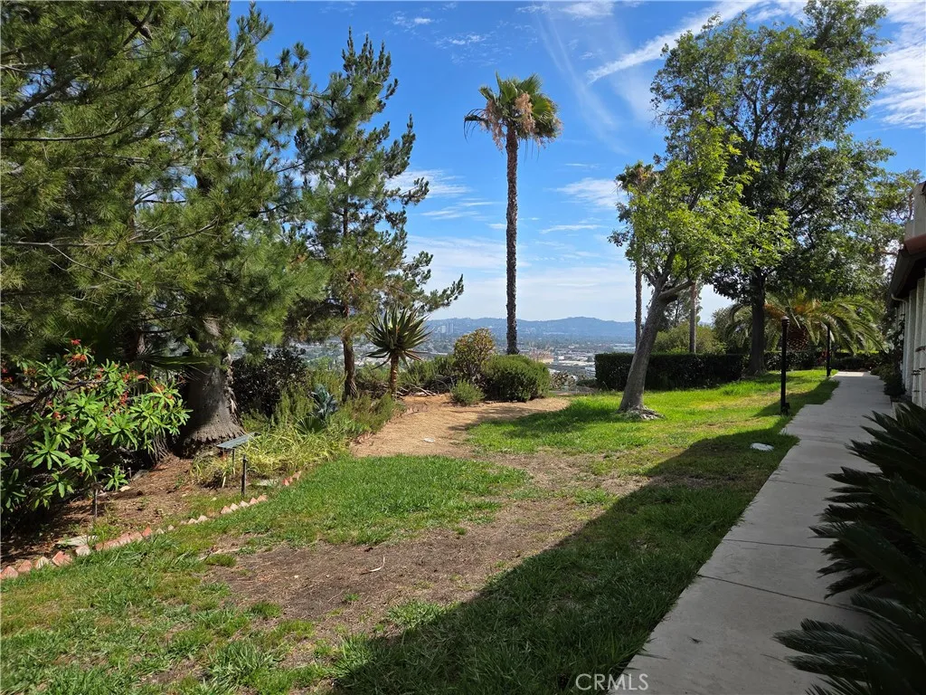 7908 Via Magdalena, Burbank, CA 91504 - Photo 5 of 42, Burbank, CA