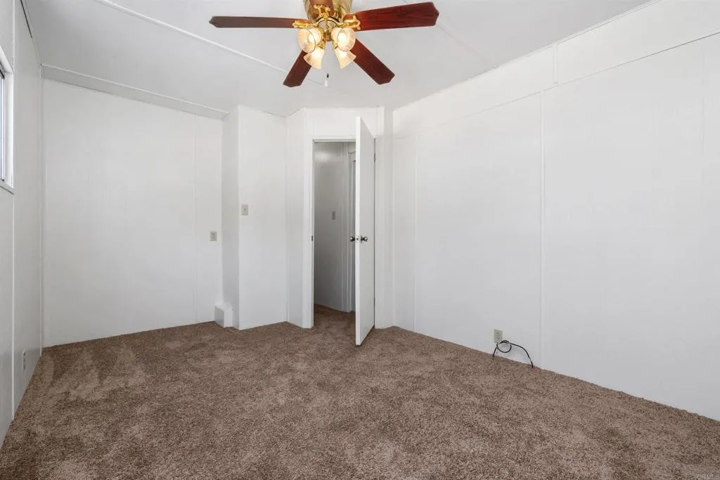 https://cdn.realtyfeed.com/cdn/127/306767965/85df5c9df8f22722496f67341e5b7fa2.webp