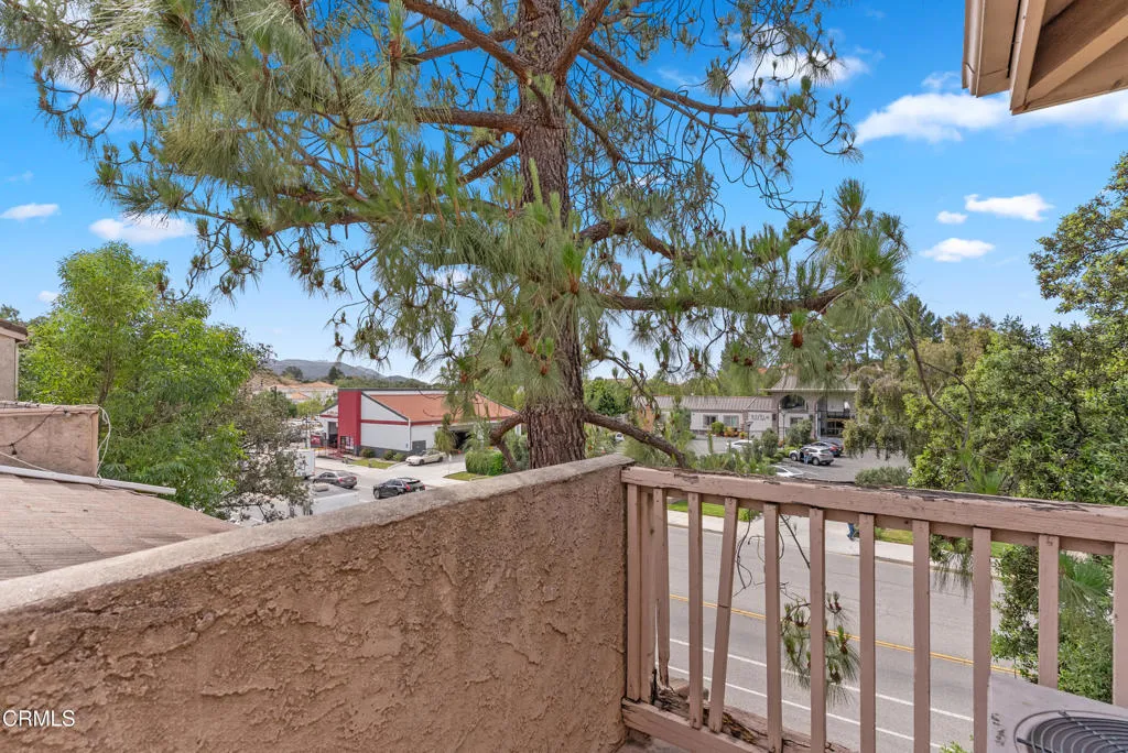1745 Los Feliz Drive Unit 12, Thousand Oaks, CA 91362 - Photo 4 of 15, Thousand Oaks, CA