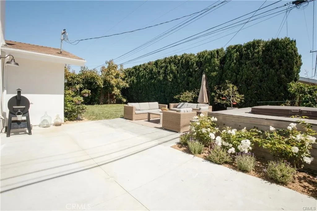 9552 Sailfish Drive, Huntington Beach, CA 92646 - Photo 2 of 14, Huntington Beach, CA