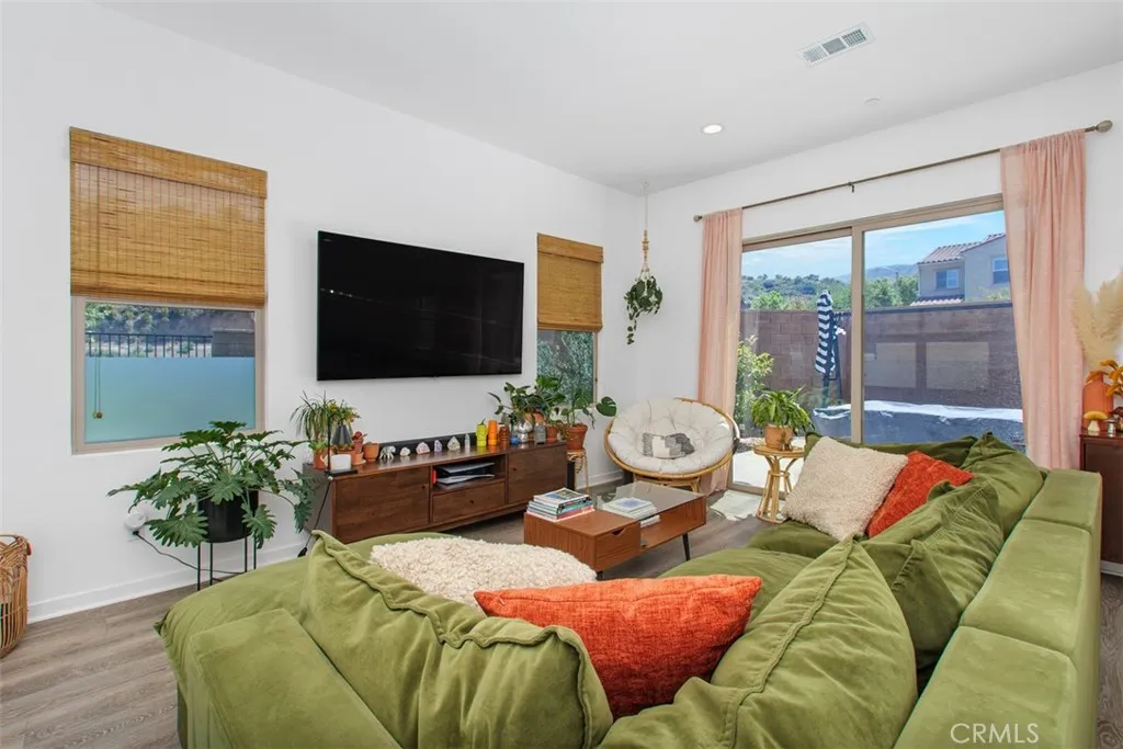 4247 Horvath Unit 108, Corona, CA 92883 - Photo 3 of 38, Corona, CA