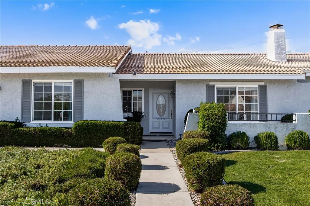 1055 W Aster, Upland, CA 91786 - Photo 3 of 33, Upland, CA