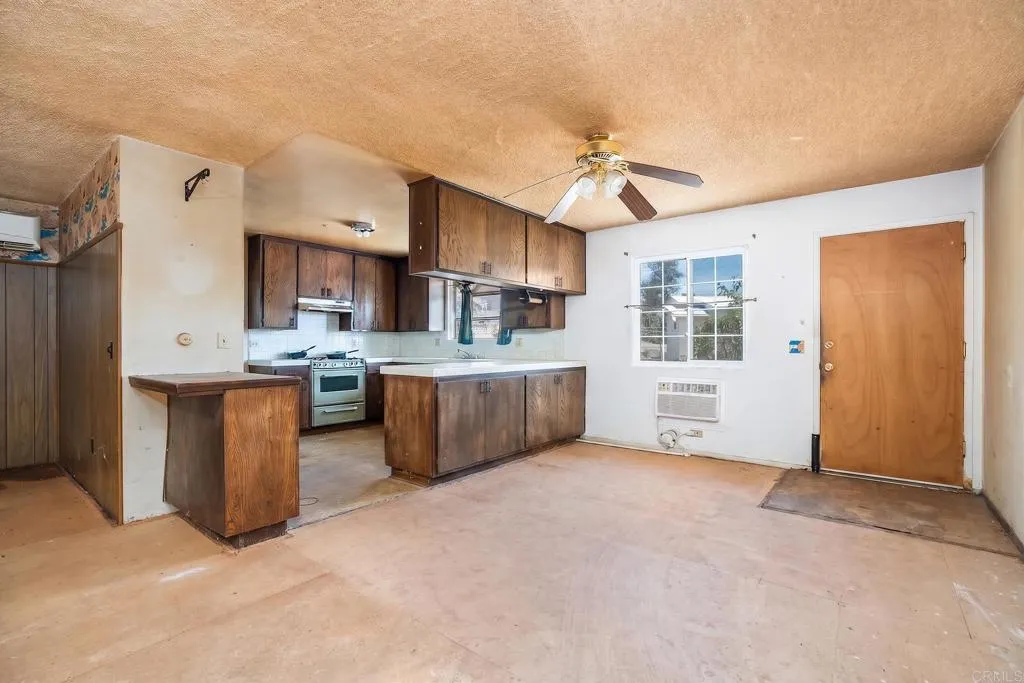 https://cdn.realtyfeed.com/cdn/127/306768068/0dd6c6fecd7567ee93894bd4691d17e5.webp
