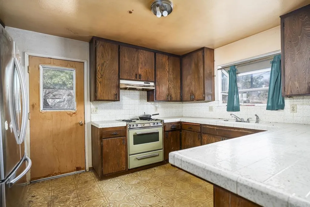 https://cdn.realtyfeed.com/cdn/127/306768068/2228ecf7e452c519b2e14eea9854f6fc.webp