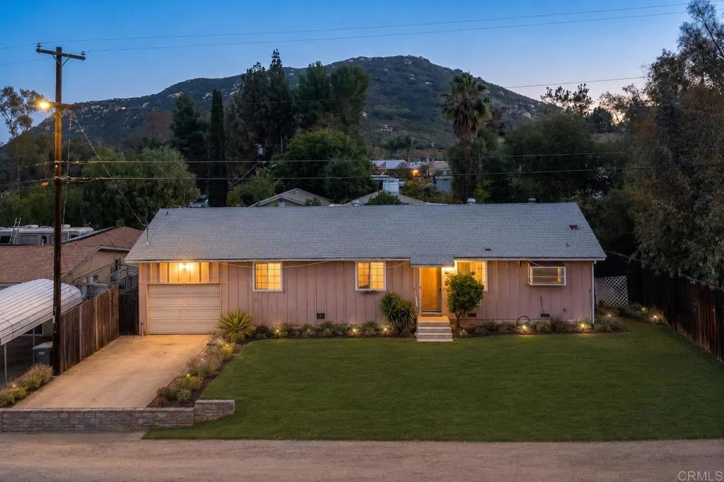 https://cdn.realtyfeed.com/cdn/127/306768068/2a6ecfd9d518750428938d42bae21d4b.webp