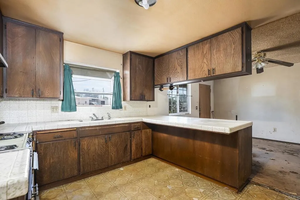 https://cdn.realtyfeed.com/cdn/127/306768068/53eeefcdacd424d61e91fbd50204988a.webp