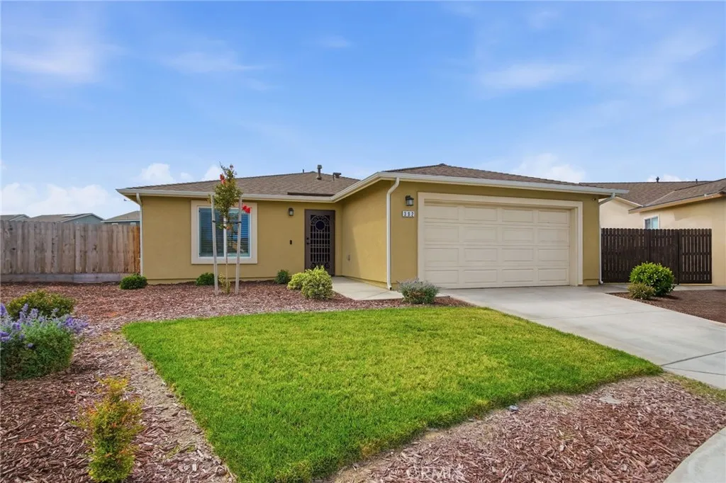 392 Ingraham Court, Los Banos, CA 93635 - Photo 3 of 33, Los Banos, CA