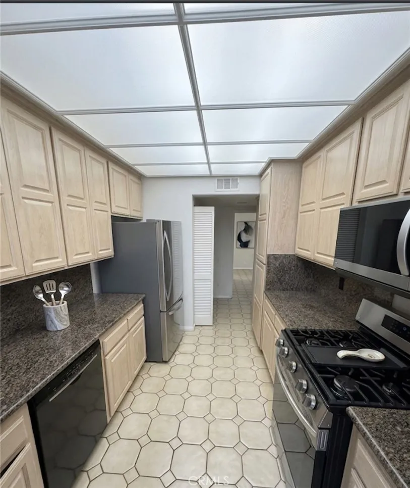 4313 Van Nuys, Sherman Oaks, CA 91403 - Photo 5 of 7, Sherman Oaks, CA