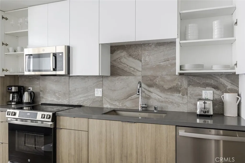 511 S Harbor Unit 714, San Pedro, CA 90731 - Photo 5 of 16, San Pedro, CA