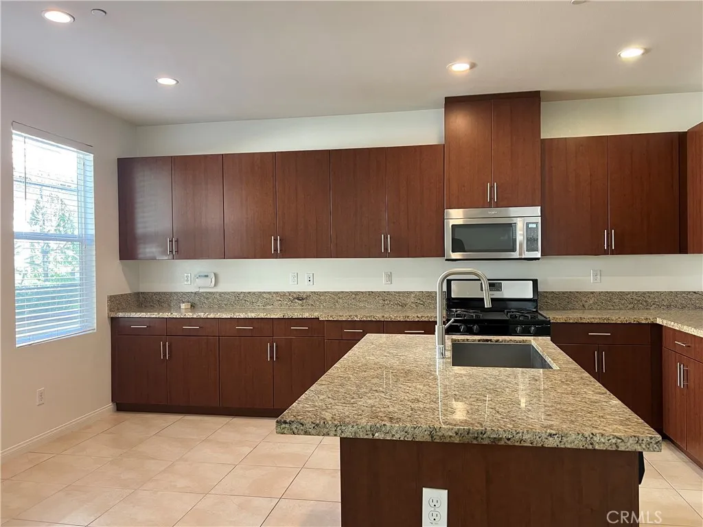 905 N Purple Sage Drive Unit F, Azusa, CA 91702 - Photo 5 of 14, Azusa, CA