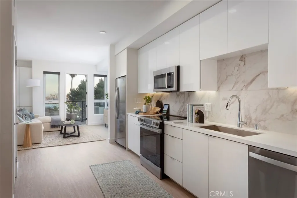 511 S Harbor Unit 705, San Pedro, CA 90731 - Photo 2 of 15, San Pedro, CA