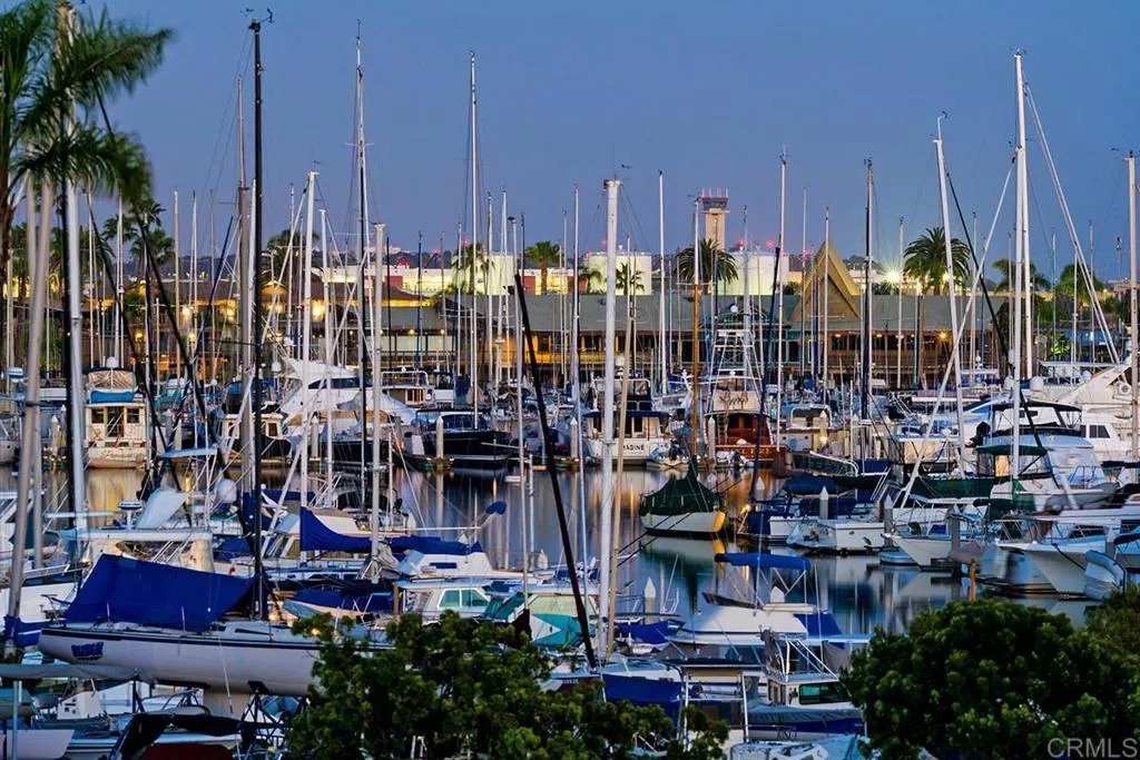https://cdn.realtyfeed.com/cdn/127/306768127/364710451a50b970cb15f0997c0f045b.webp