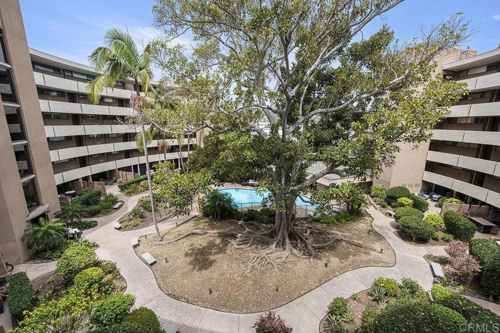 https://cdn.realtyfeed.com/cdn/127/306768127/555a6d5a15ae5d331208857d5017fb5e.webp