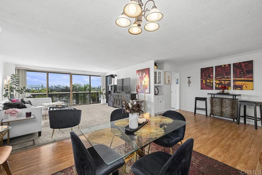 https://cdn.realtyfeed.com/cdn/127/306768127/6c6dedea7d184a1c092d953a2db1401e.webp