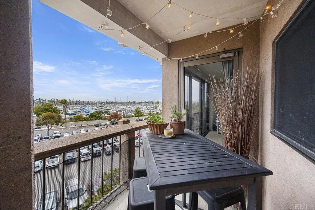 https://cdn.realtyfeed.com/cdn/127/306768127/72012d530efe3d91ae16f6325903a37a.webp