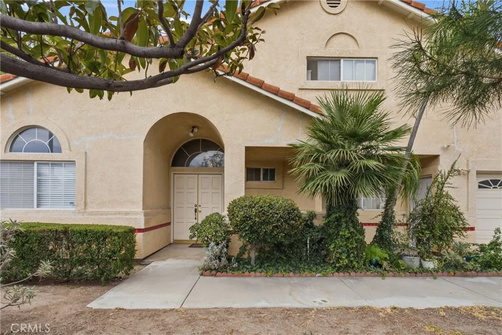 18083 San Jacinto, Fontana, CA 92336 - Photo 2 of 21, Fontana, CA
