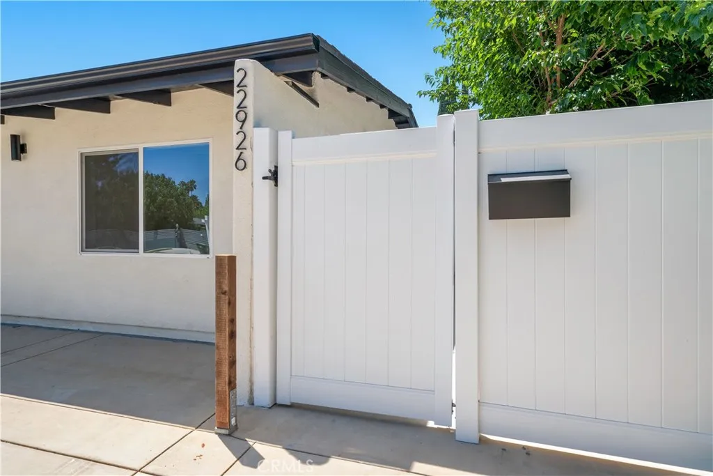 22926 Leadwell Street, West Hills, CA 91307 - Photo 2 of 14, West Hills, CA
