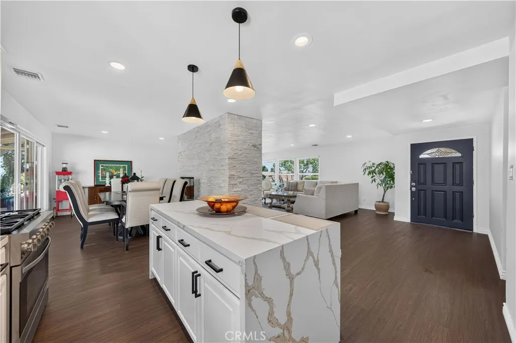 9400 Portada Drive, Whittier, CA 90603 - Photo 3 of 34, Whittier, CA