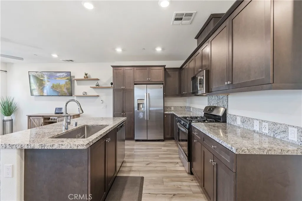 22760 Harmony Drive, Saugus, CA 91350 - Photo 4 of 55, Saugus, CA