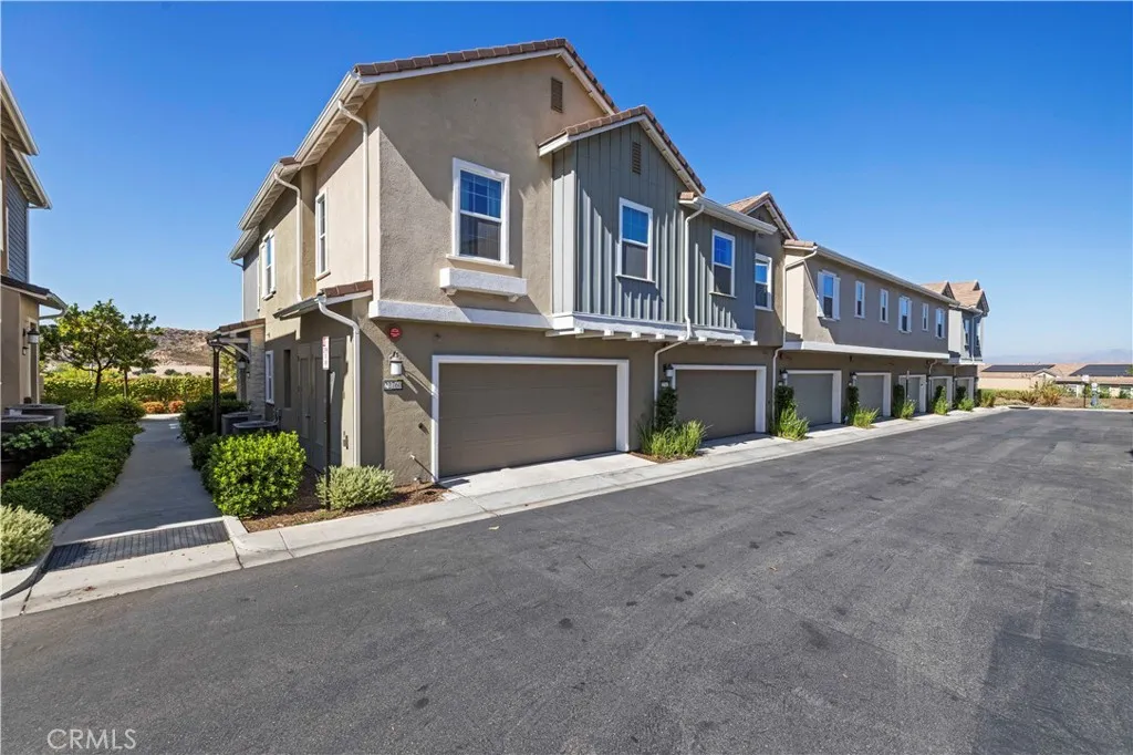 22760 Harmony Drive, Saugus, CA 91350 - Photo 3 of 55, Saugus, CA