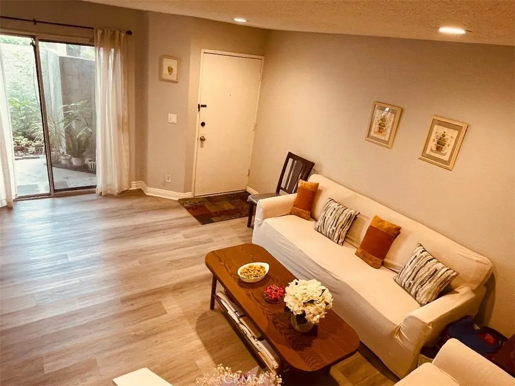 Baldwin Park, CA 91706