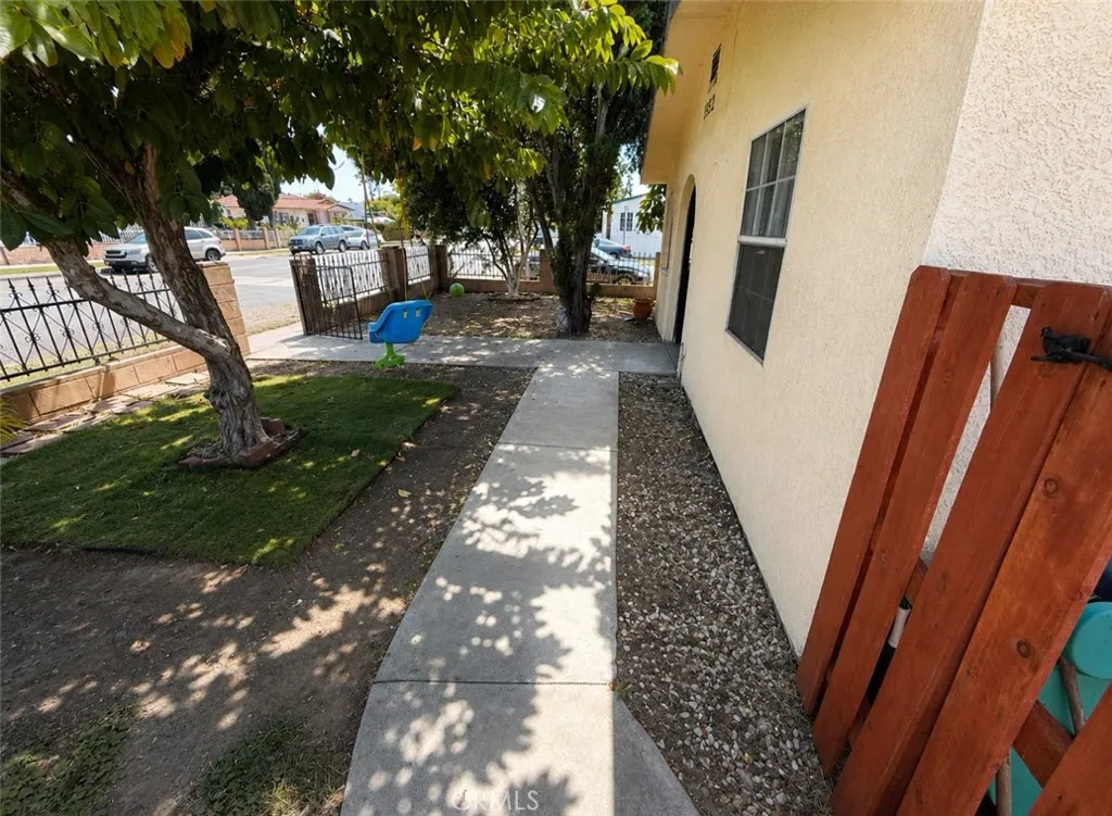 5952 Priory, Bell Gardens, CA 90201 - Photo 4 of 32, Bell Gardens, CA
