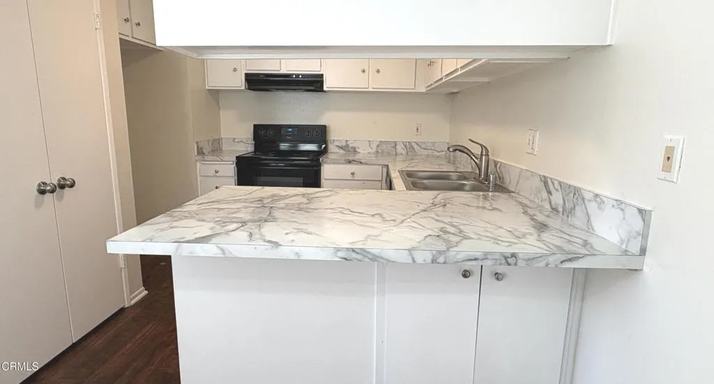 2304 Miramar Walk, Oxnard, CA 93035 - Photo 5 of 29, Oxnard, CA