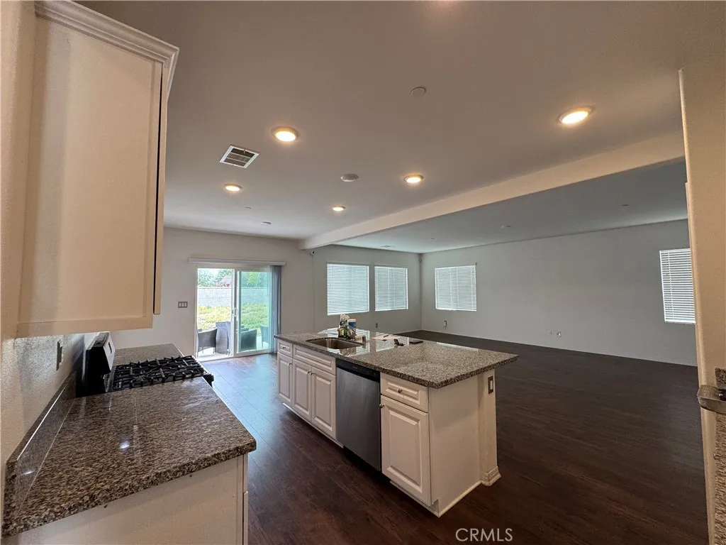 11016 Clear Lake Lane, Eastvale, CA 91752 - Photo 4 of 30, Eastvale, CA