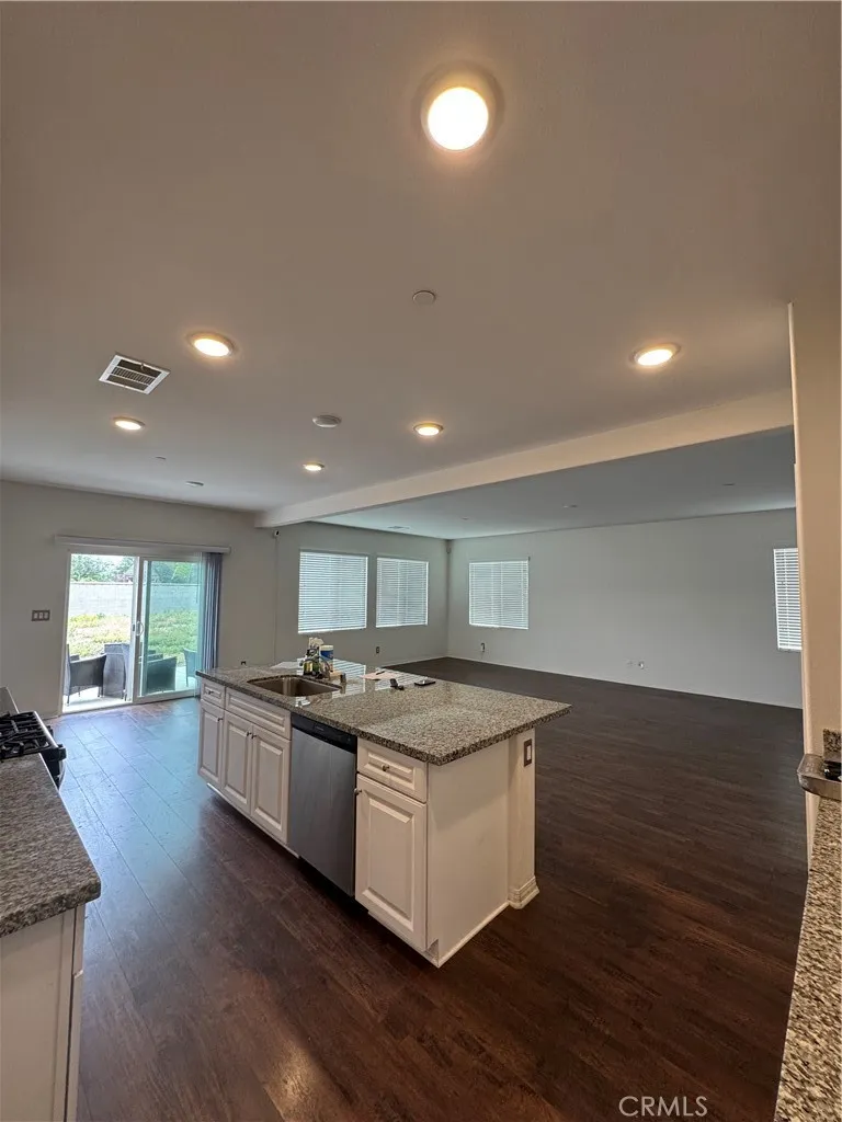 11016 Clear Lake Lane, Eastvale, CA 91752 - Photo 5 of 30, Eastvale, CA