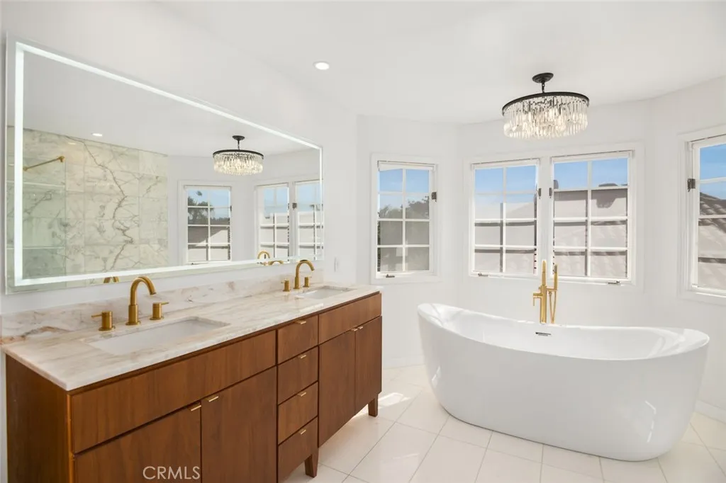 Mission Viejo, CA 92692