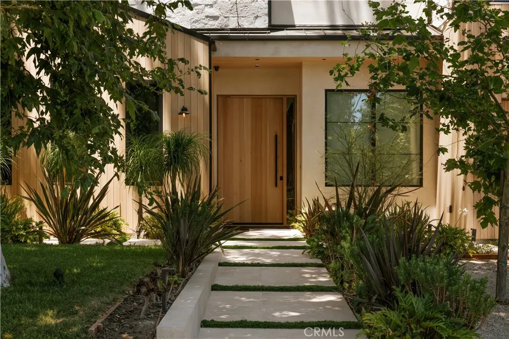 11937 Addison Street, Valley Village, CA 91607 - Photo 2 of 41, Valley Village, CA
