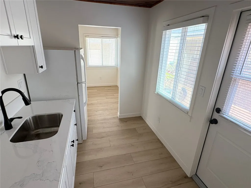8 Santa Ana Unit 8, Long Beach, CA 90803 - Photo 4 of 16, Long Beach, CA